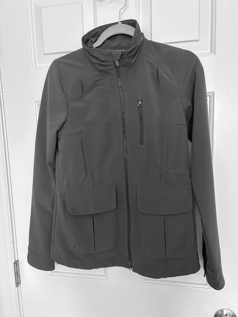 NEW Mountain Hardware women's jacket XS